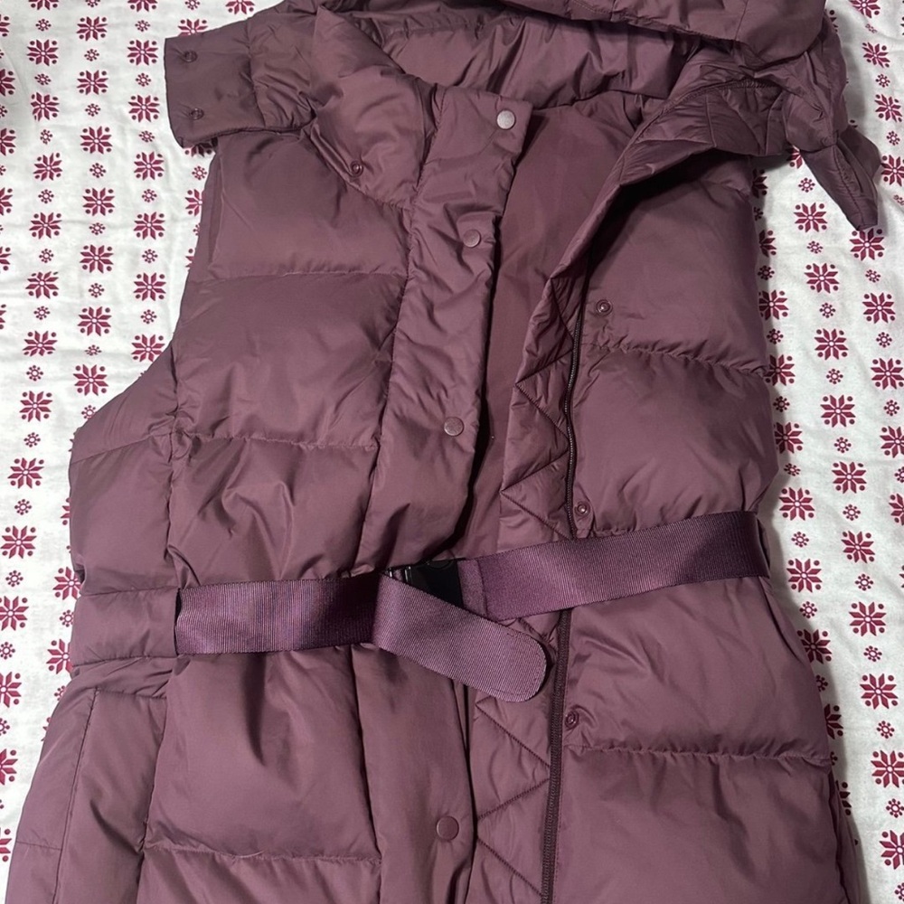 Lululemon Wonderpuff Waist Vest